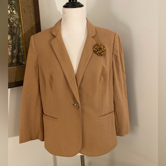 The Limited Lined Blazer, Camel, Sz XL - Picture 13 of 14